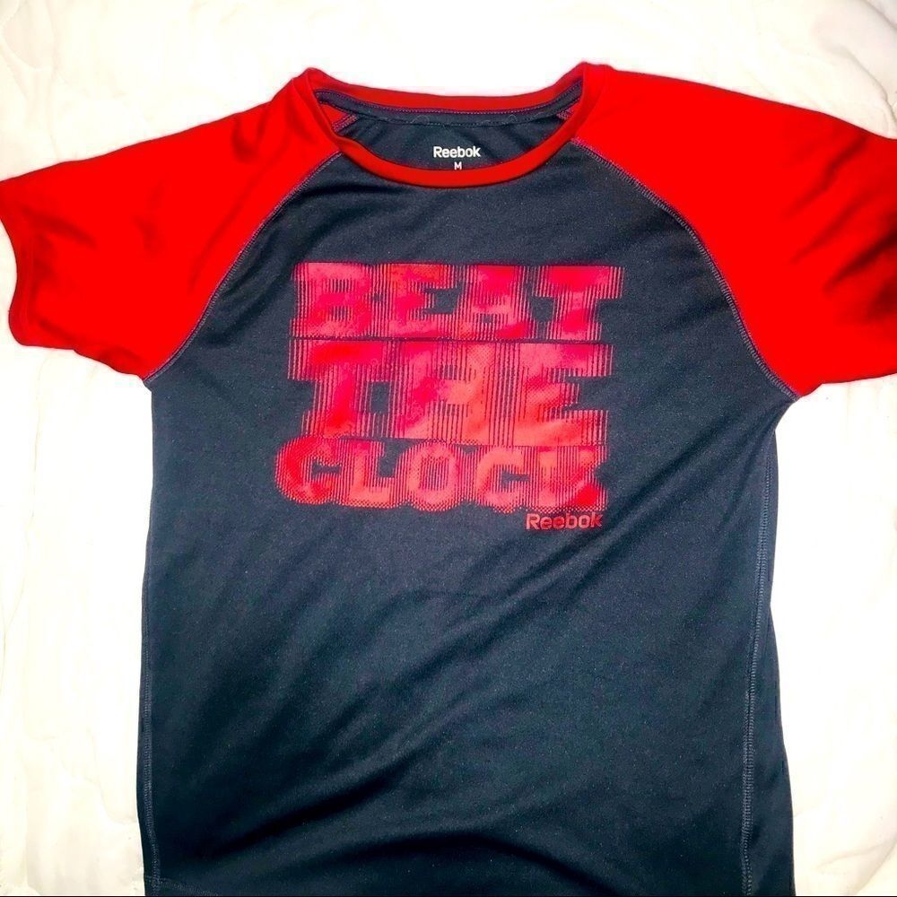 Reebok boys athletic T-shirt size M